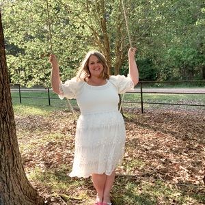 JessaKae 2X White Dress with Puff Sleeves. Beautiful and Unique!